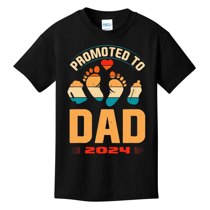 Promoted To Daddy 2024 Vintage Soon To Be New Dad Father Day Kids T-Shirt