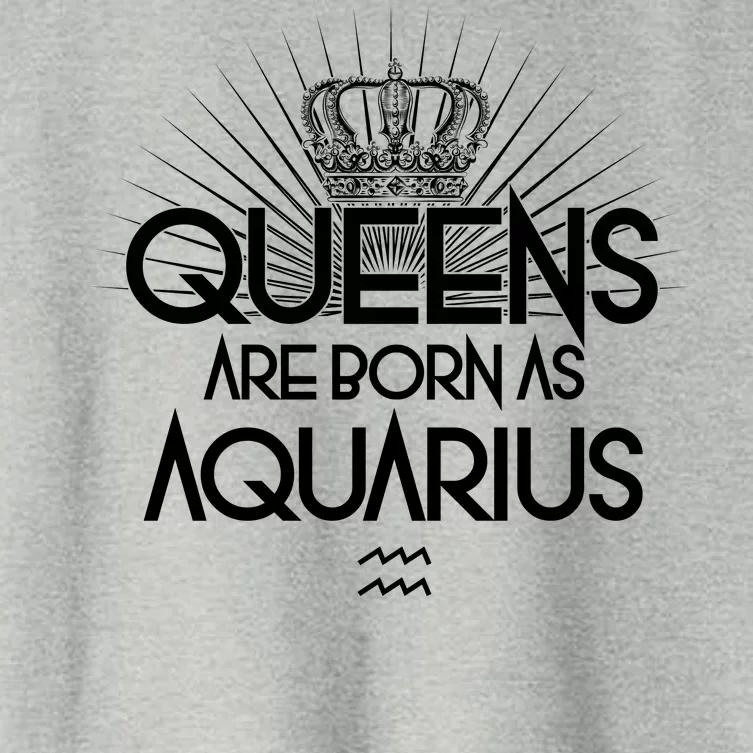 Queens Are Born As Aquarius Women's Crop Top Tee