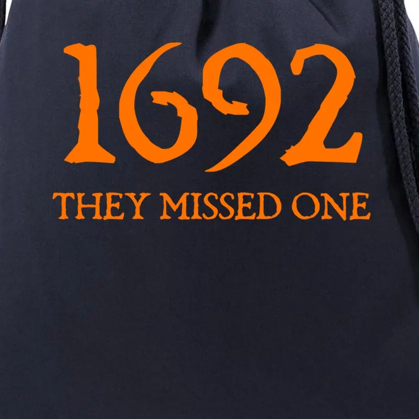 Retro 1692 They Missed One Witch Salem 1692 Halloween Witch Gift Drawstring Bag