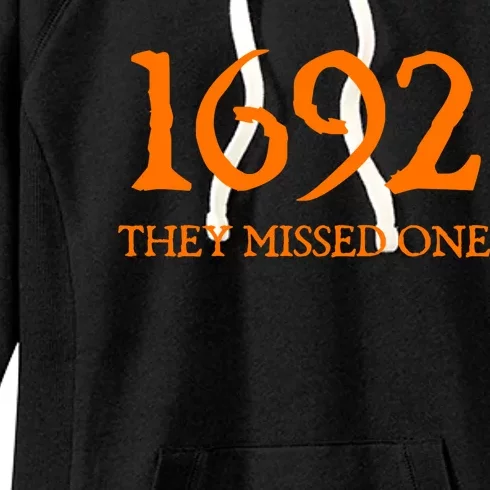 Retro 1692 They Missed One Witch Salem 1692 Halloween Witch Women's Fleece Hoodie