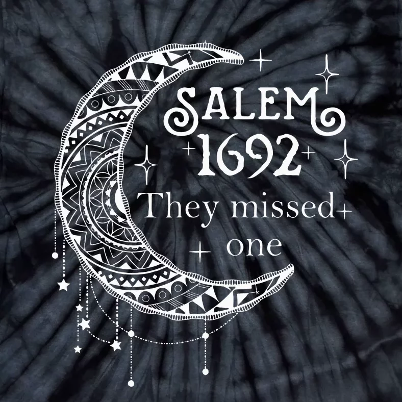 Retro 1692 They Missed One Witch Salem 1692 Halloween Witch Tie-Dye T-Shirt