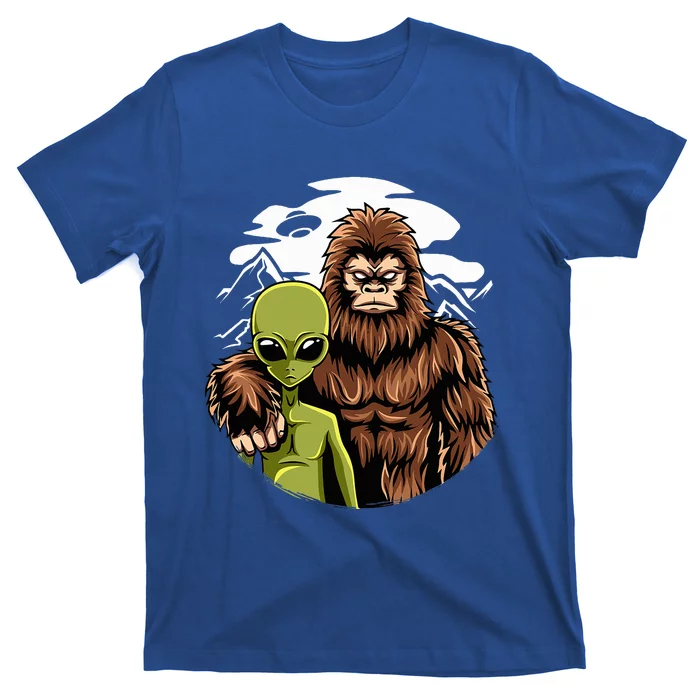 Retro Alien And Bigfoot Sasquatch UFO Believer T-Shirt