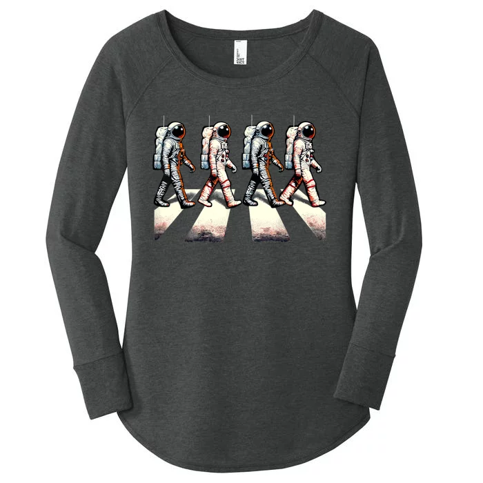 Retro Astronaut Outer Space Gifts Funny Space Women's Perfect Tri Tunic Long Sleeve Shirt