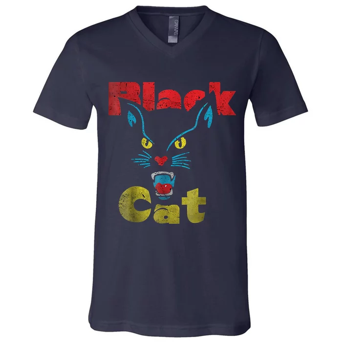 Retro Black Cat Retro Fireworks Vintage Halloween 70s V-Neck T-Shirt