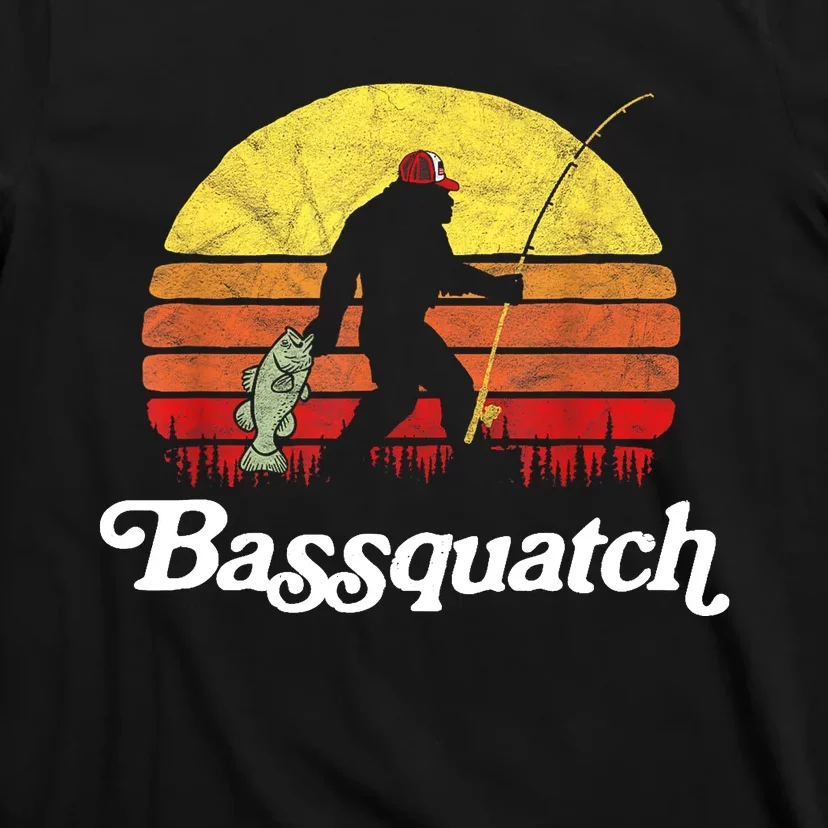 Retro Bassquatch Funny Bigfoot Fishing Outdoor Gift T-Shirt