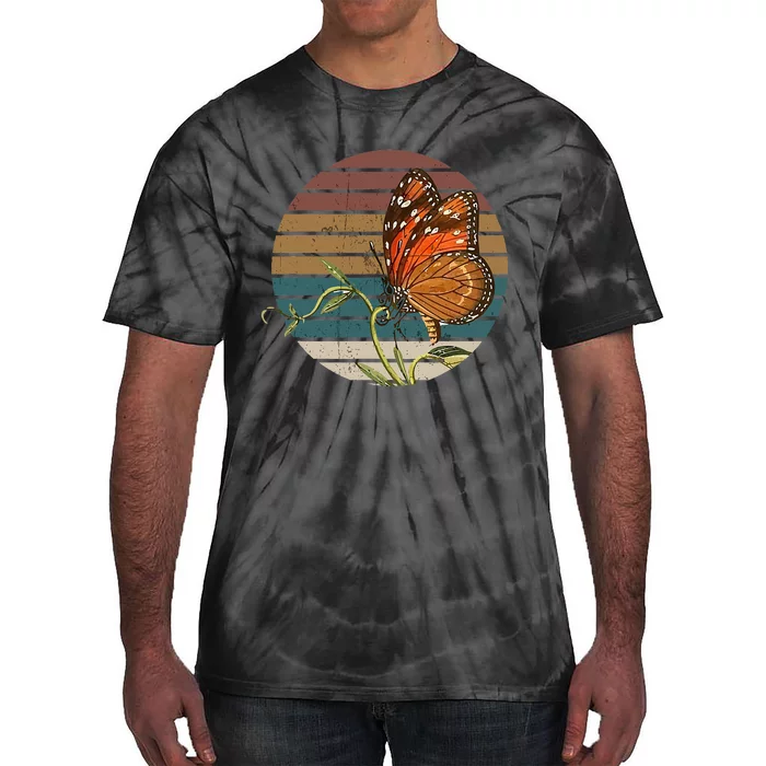 Retro Butterfly Lover Monarch Entomolgist Vintage Milkweed Tie-Dye T-Shirt