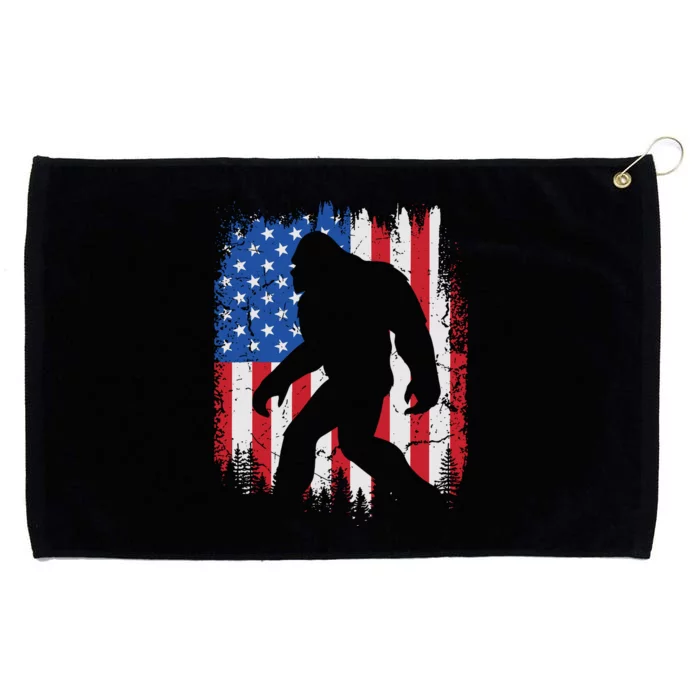 Retro Bigfoot Silhouette USA Flag Sasquatch Lovers July 4th Grommeted Golf Towel