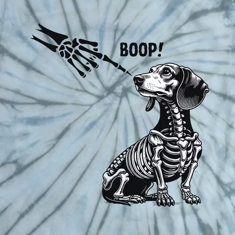 Retro Cute Dachshund Skeleton Hand Boop Dog Funny Halloween Tie-Dye T-Shirt