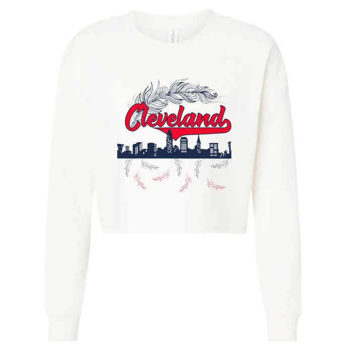 Retro Cleveland Native American Tribe Feathers Gift Cropped Pullover Crew