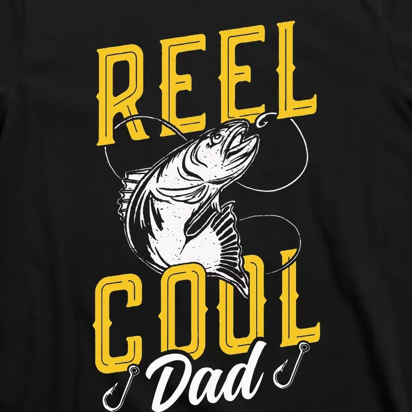 Reel Cool Papa Fishing Dad Gifts Father's Day Fisherman Fish T-Shirt