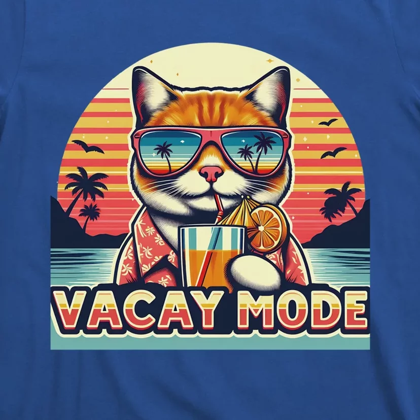 Retro Cat Vacation Summer Family Beach Trip Vacay Mode Ocean Great Gift T-Shirt