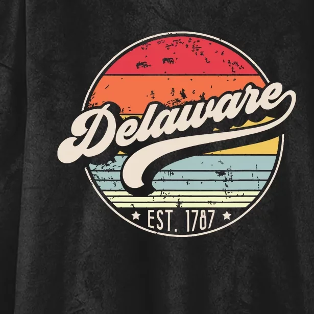 Retro Delaware Home State De Cool 70s Style Sunset Hooded Wearable Blanket