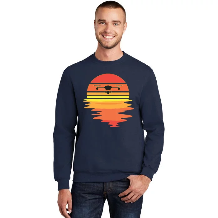 Retro Drone Pilot Vintage Sunset Aviator Flying Quadcopter Sweatshirt