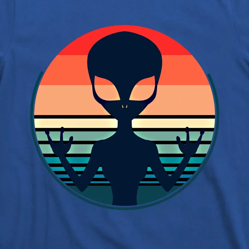 Retro Extraterrestrial Alien Meaningful Gift T-Shirt