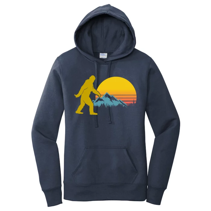 Retro Sasquatch Mountain Sunset Women's Pullover Hoodie