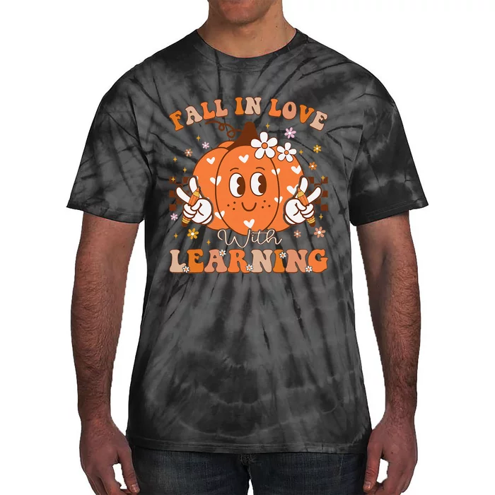 Retro Fall In Love With Learning Autumn Pumpkin Teacher Gift Tie-Dye T-Shirt