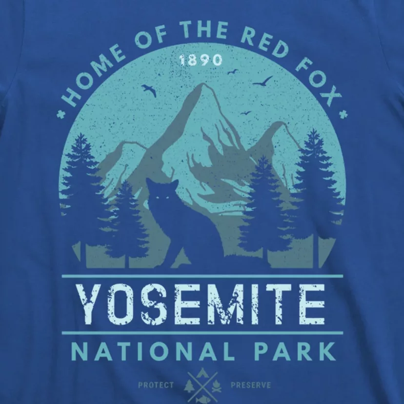 Red Fox Wilderness Gift Yosemite National Park California T-Shirt