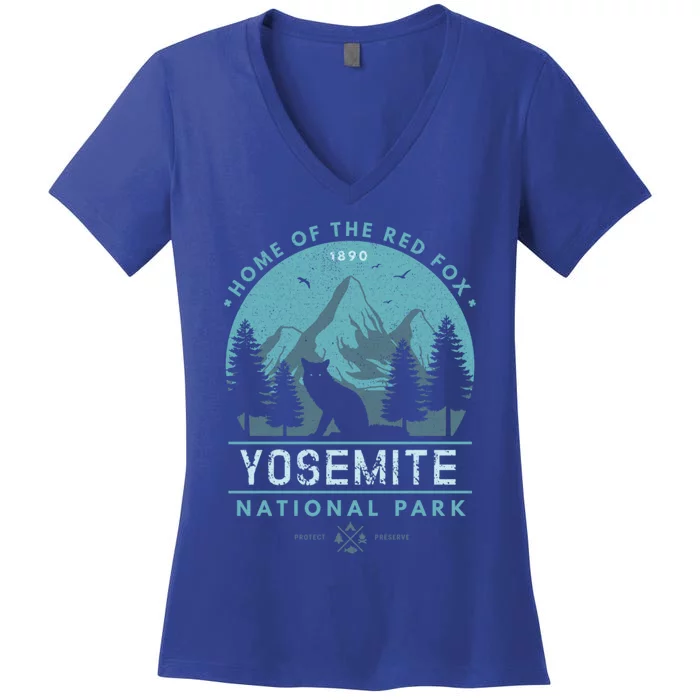 Red Fox Wilderness Gift Yosemite National Park California Women's V-Neck T-Shirt