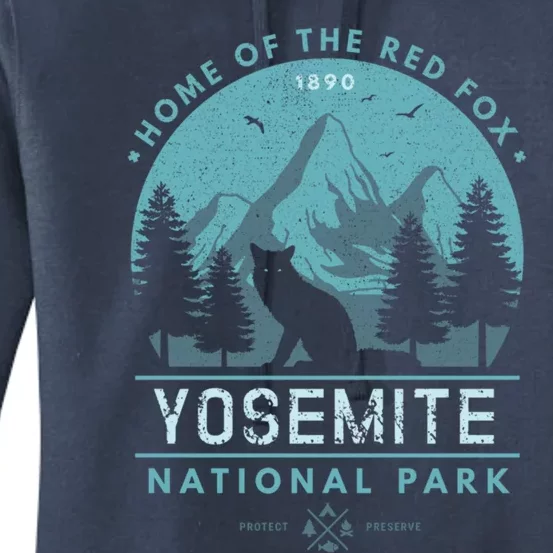 Red Fox Wilderness Gift Yosemite National Park California Women's Pullover Hoodie