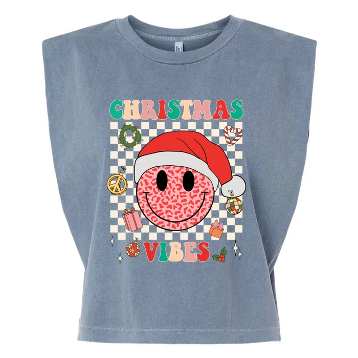 Retro Groovy Christmas Vibes Funny Smile Face SantaS Hat Gift Garment-Dyed Women's Muscle Tee