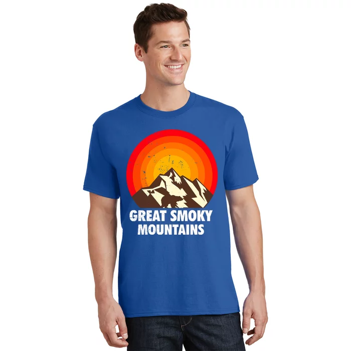 Retro Great Smoky Mountains National Park Bear Vintage Gift T-Shirt