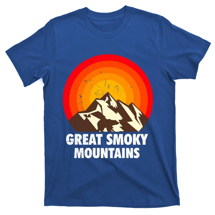 Retro Great Smoky Mountains National Park Bear Vintage Gift T-Shirt