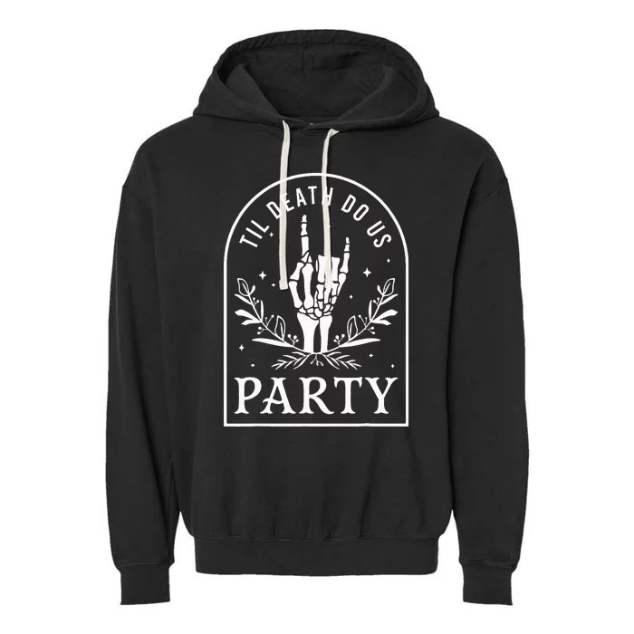 Retro Halloween Bachelorette Party Til Death Do Us Party Garment-Dyed Fleece Hoodie