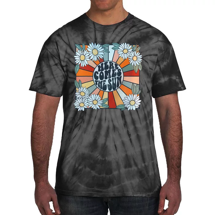 Retro Last Day Of School Schools Out For Summer Teacher Tie-Dye T-Shirt