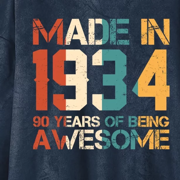 Retro Made In 1934 90 Years Of Being Awesome Birthday Hooded Wearable Blanket