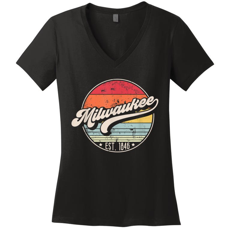 Retro Milwaukee WI Home City 70s Style Sunset Gift Women's V-Neck T-Shirt