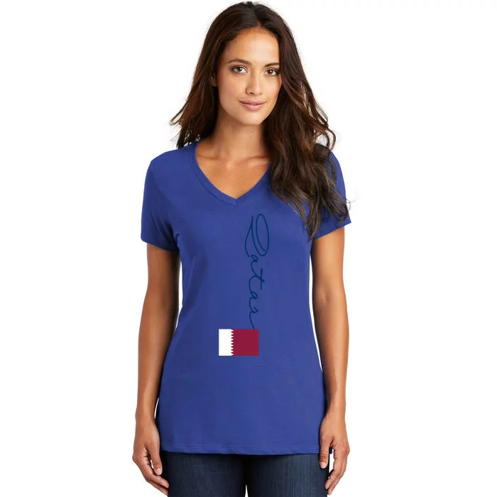 Retro Qatar Patriotic Vintage Pole Flag Gift Women's V-Neck T-Shirt