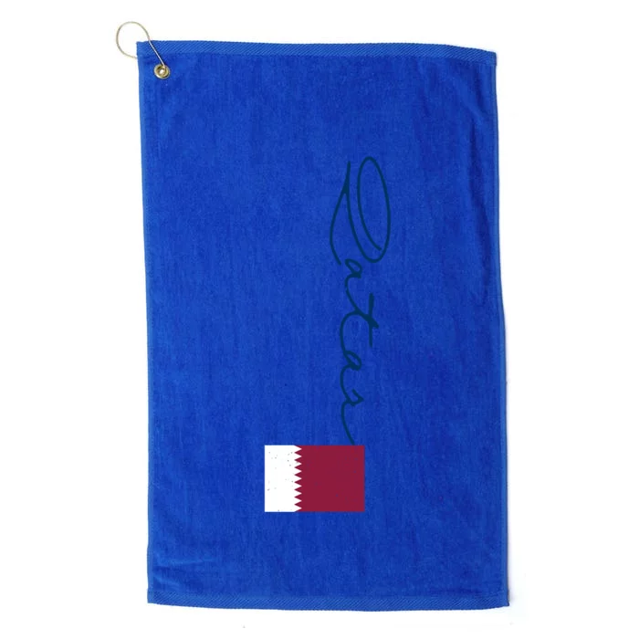 Retro Qatar Patriotic Vintage Pole Flag Gift Platinum Collection Golf Towel