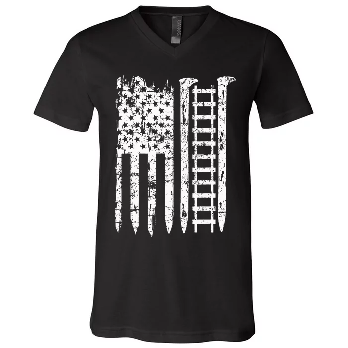 Railroad Spike American Flag Train Gift For Railway Workers V-Neck T-Shirt