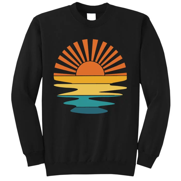 Retro Sunset Rays Wavy Vintage Retro Sunshine Sun Rays Beachy Vibes Retro Summer Sweatshirt