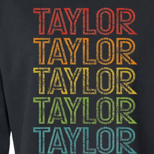 Retro T.AYLOR First Name Personalized Cropped Pullover Crew