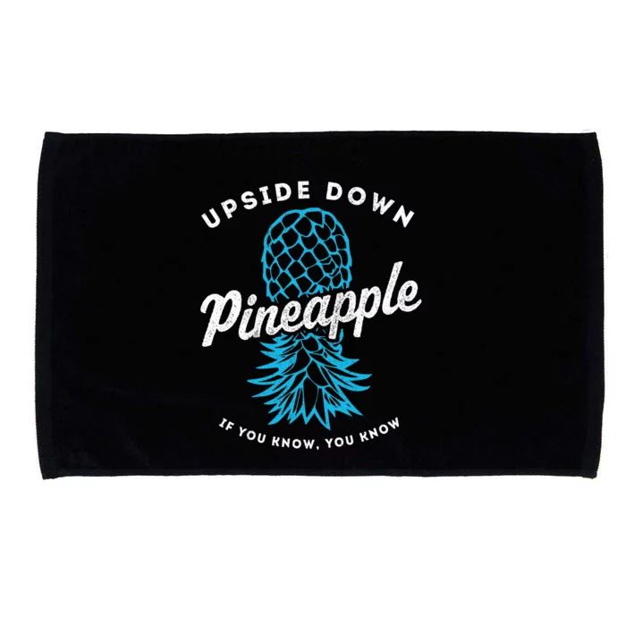 Retro Upside Down Pineapple Swinger Microfiber Hand Towel