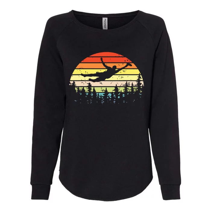 Retro Ultimate Frisbee Player Vintage Flying Disc Womens California Wash Sweatshirt