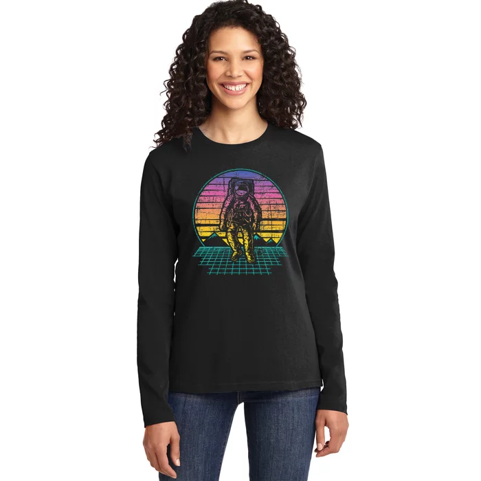 Retro Vintage Astronaut Spaceman Universe Planets Galaxy Ladies Long Sleeve Shirt