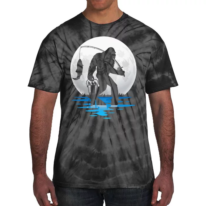 Retro Vintage Bigfoot Sasquatch Fishing Lover Fan Fisher Tie-Dye T-Shirt