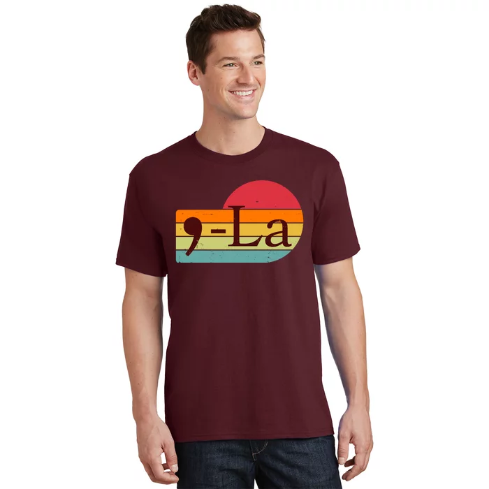 Retro Vintage Comma La Kamala Harris 2024 T-Shirt