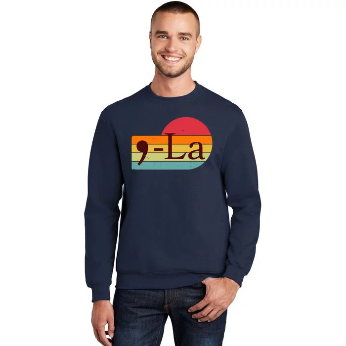 Retro Vintage Comma La Kamala Harris 2024 Sweatshirt