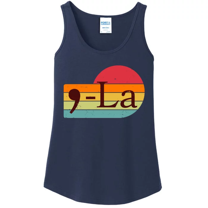 Retro Vintage Comma La Kamala Harris 2024 Ladies Essential Tank