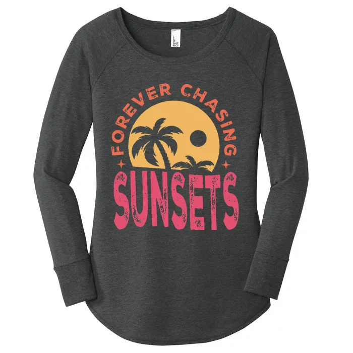 Retro Vintage Forever Chasing Sunsets Summer Vacation Outfit Women's Perfect Tri Tunic Long Sleeve Shirt