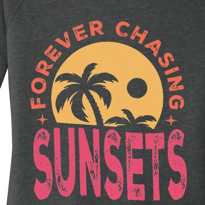 Retro Vintage Forever Chasing Sunsets Summer Vacation Outfit Women's Perfect Tri Tunic Long Sleeve Shirt