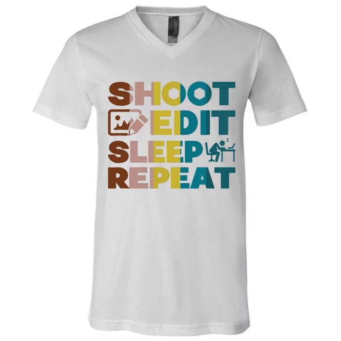 Retro Vintage Gift For Photographer Photography Shoot V-Neck T-Shirt