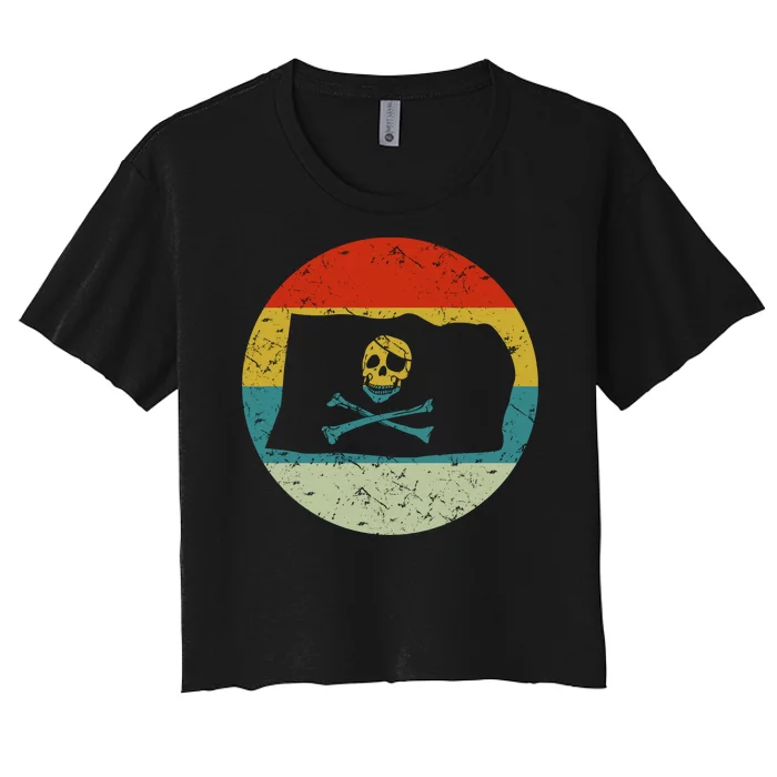 Retro Vintage Pirate Flag Women's Crop Top Tee