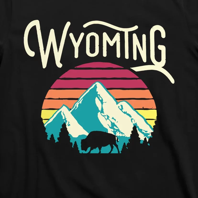 Retro Wyoming WY Mountains State Wildlife T-Shirt