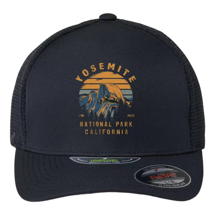 Retro Yosemite Halfdome National Park Vintage Flexfit Unipanel Trucker Cap