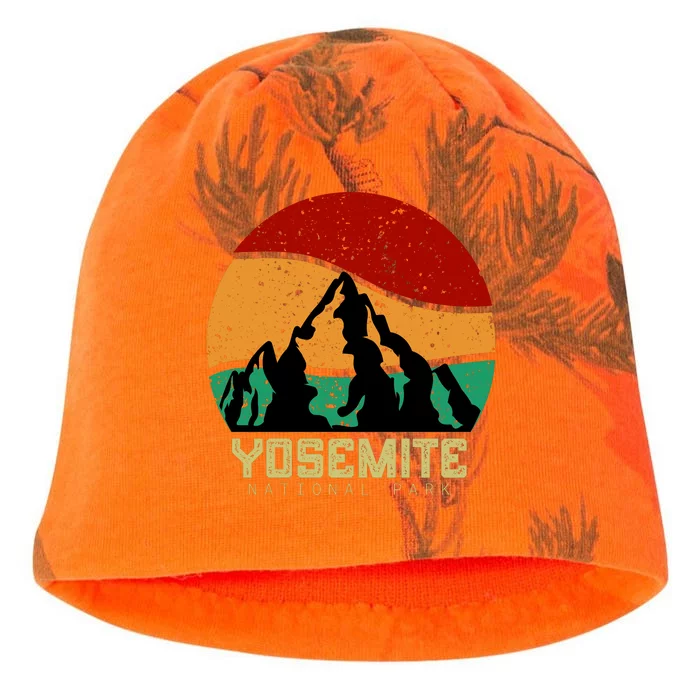 Retro Yosemite National Park Kati - Camo Knit Beanie