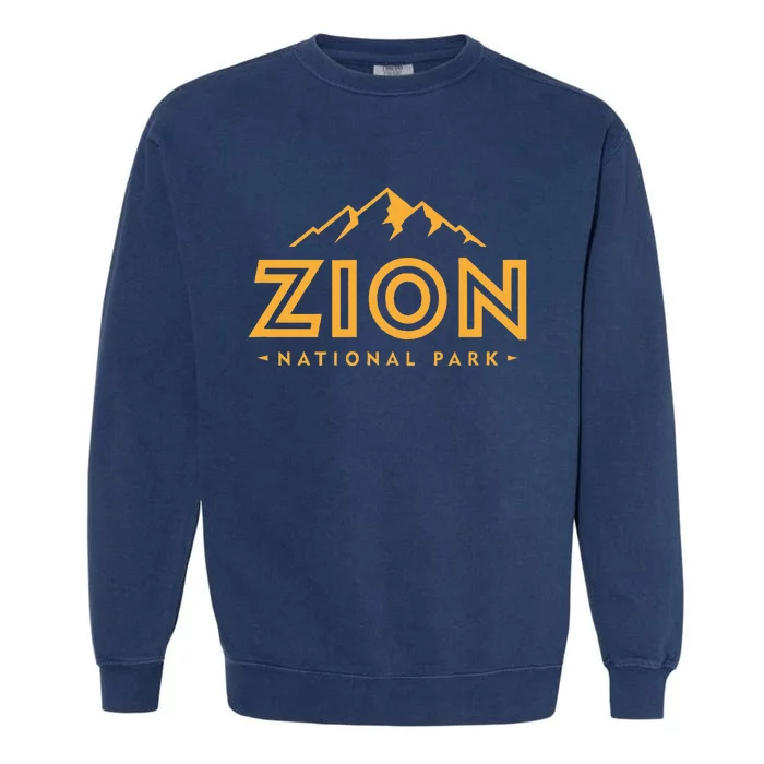 Retro Zion National Park Utah Mountain Women Hiking Garment-Dyed Sweatshirt